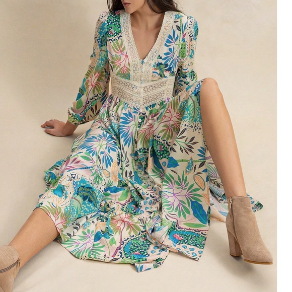 Plus Floral Print V neck Button Down Long Sleeve Maxi Dress - Picture 3 of 6